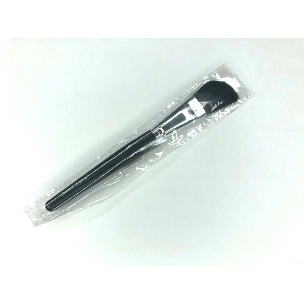 Coastal Scents Angled Foundation Brush Synthetic Brush Hairs NEW BR-C-S47